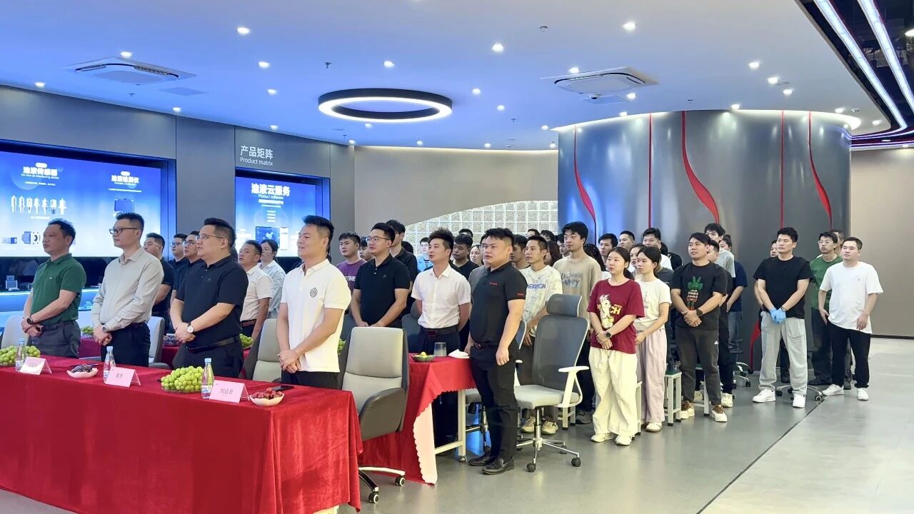 9.3從閱兵看中國智造底氣!智火柴以油品監(jiān)測實力護航 “國之重器” 圖2