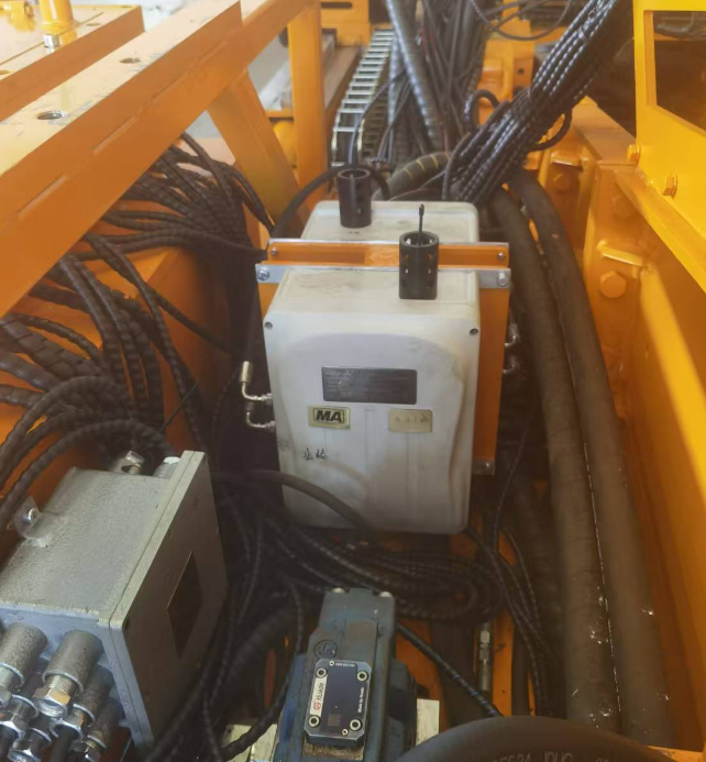 石家莊煤機(jī)掘進(jìn)機(jī)液壓系統(tǒng)油液在線監(jiān)測(cè)系統(tǒng)應(yīng)用案例